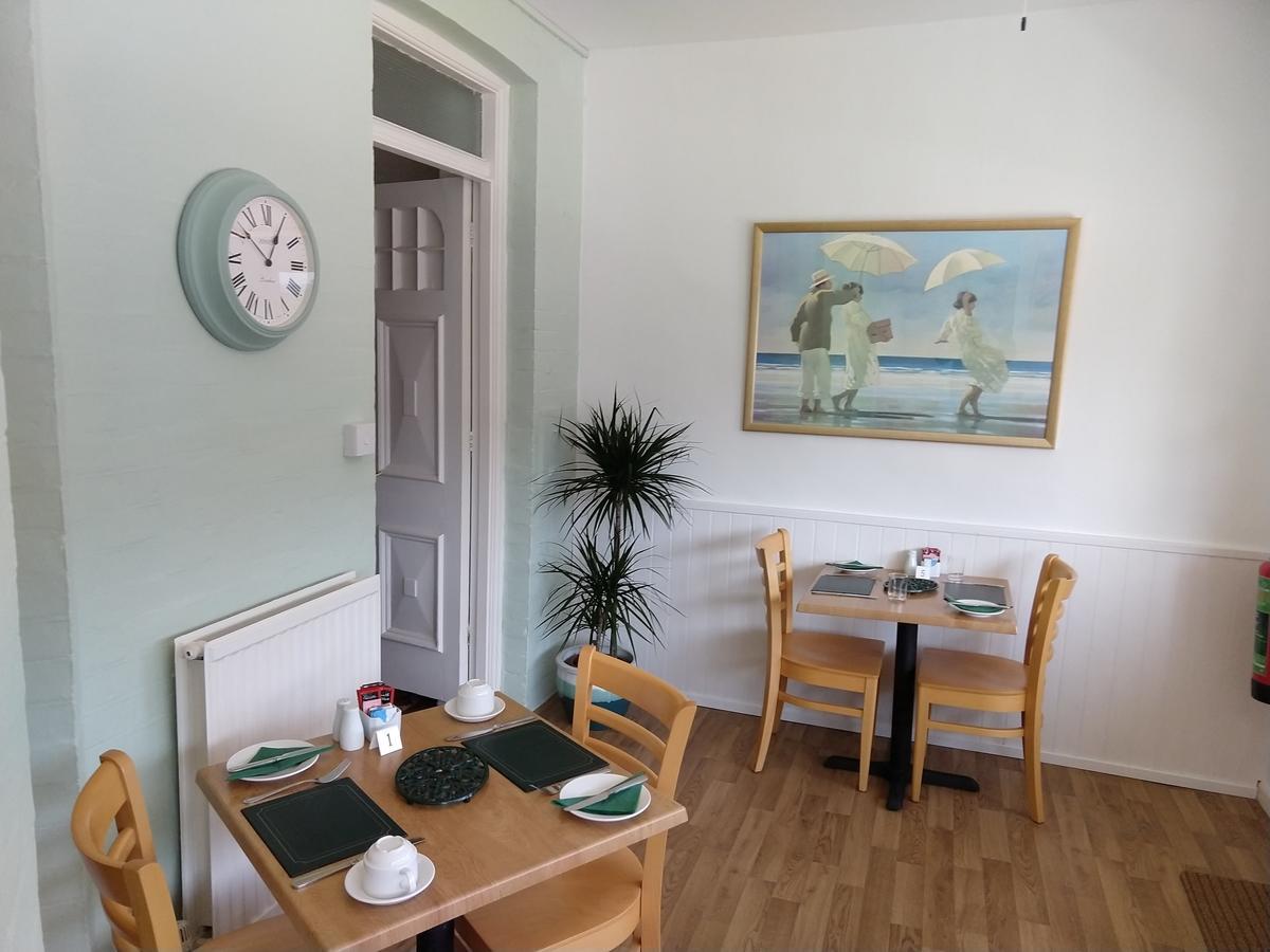 ايستبورن By The Sea Bed And Breakfast المظهر الخارجي الصورة