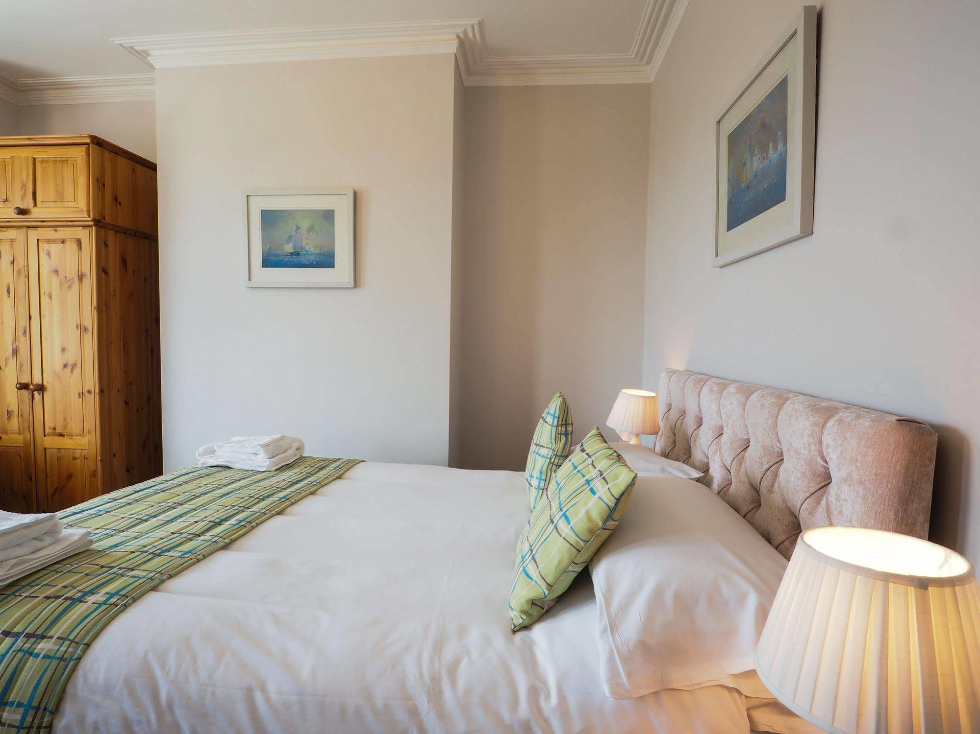 ايستبورن By The Sea Bed And Breakfast المظهر الخارجي الصورة